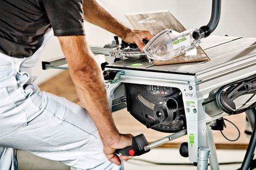 Festool Tischzugsäge CS 50 EBG-FLR PRECISIO, werkzeugloser FastFix-Sägeblattwechsel, ausrissarm Sägen dank mitlaufendem Splitterschutz